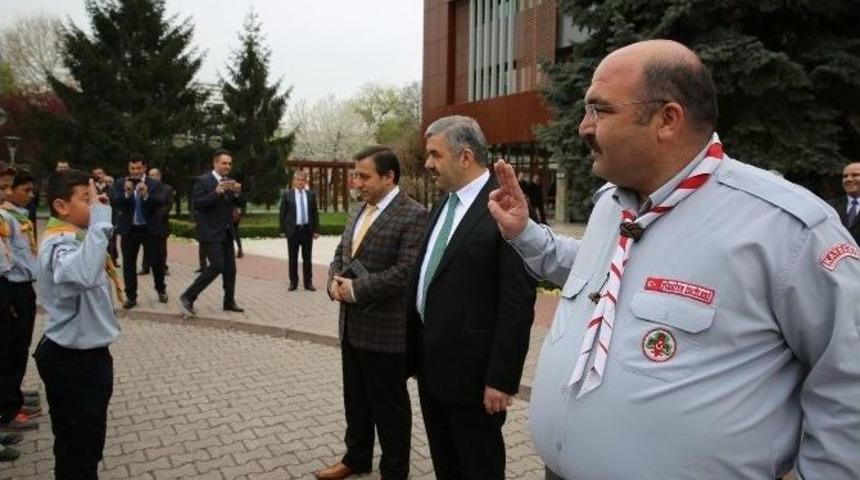 Gen&ccedil; Kaymek, 57. Alayın İzinde