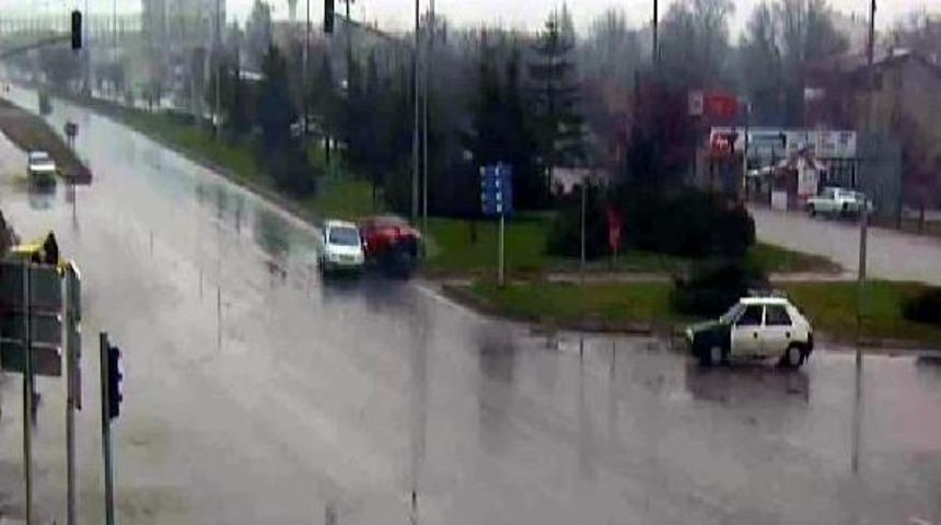 Kazaya Şahit Olduğu Yerde 6 G&uuml;n Sonra Kaza Yaptı