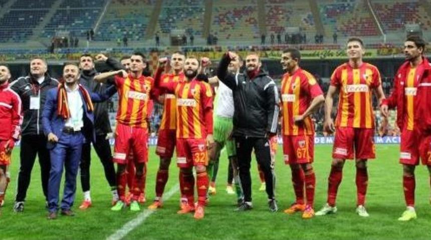 Kayserispor "&ouml;d&uuml;n&ccedil;" Parayla Şampiyonluğa Koşuyor