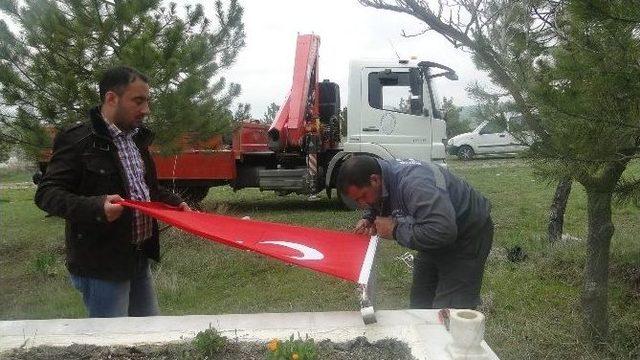 Başkan Şahiner Şehit Annesini Talebini Yerine Getirdi