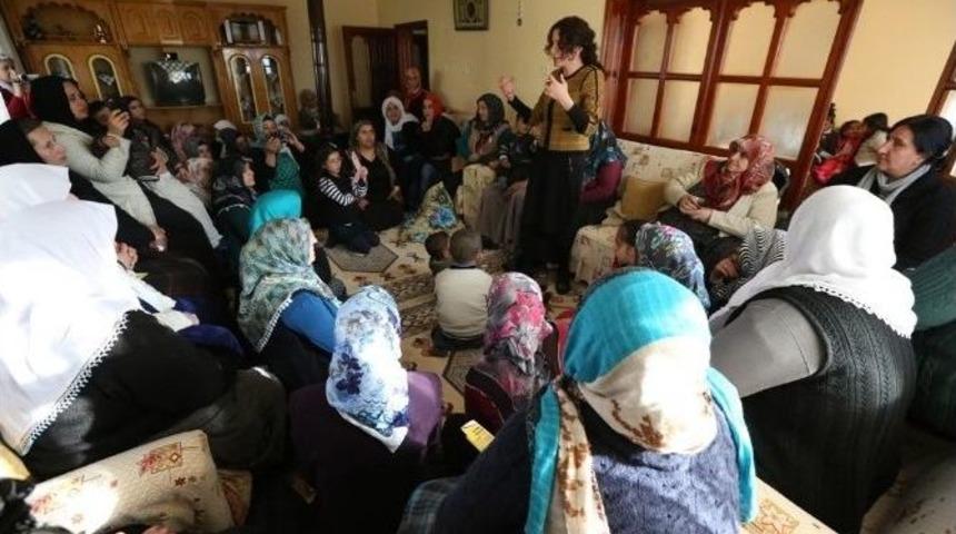 Eş Başkanlar Mahalle Ziyaretlerini S&uuml;rd&uuml;r&uuml;yor