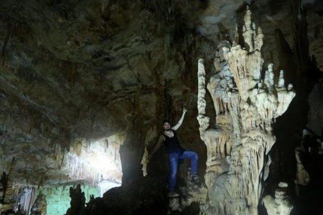 Çobanın Keşfettiği Yeraltındaki Pamukkale'ye Ziyaretçi Akını