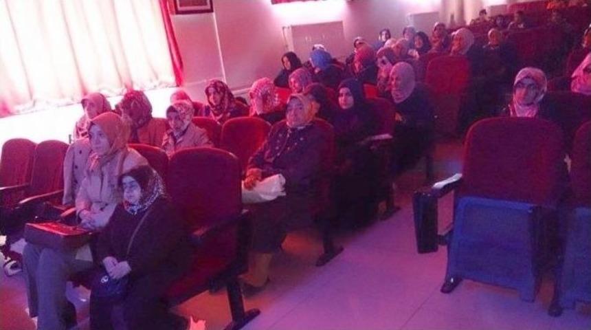 Ahlat&rsquo;ta "kanser" Konulu Seminer