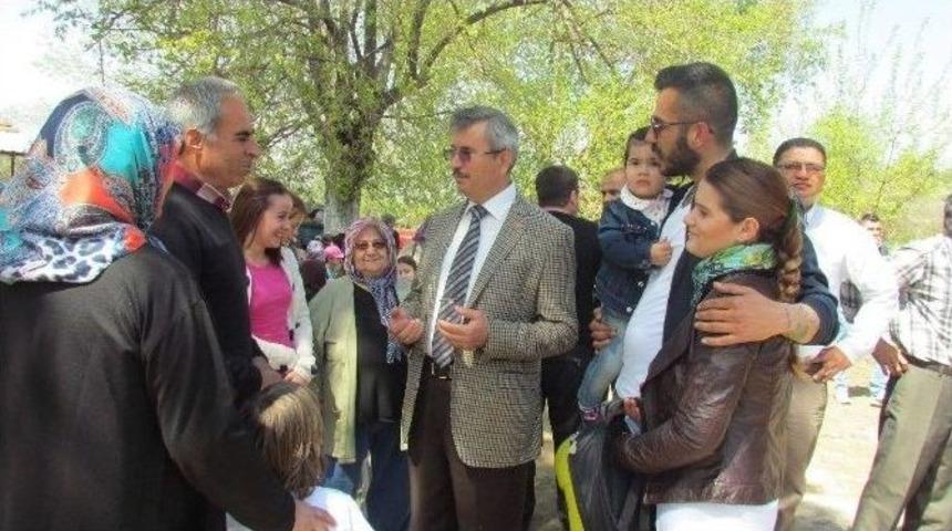 Mhp&rsquo;li Balkız, G&ouml;lmarmara&rsquo;da Vatandaşları Dinledi