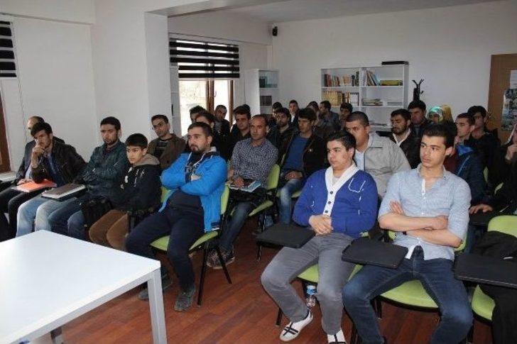 Erzincan Gençlik Merkezinden Kutlu Doğum Haftası Etkinliği G4
