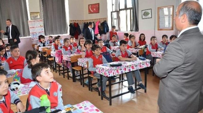 &Ouml;ğrencilere, Atık Piller Ve Ambalaj Atıklarının Zararları Anlatıldı