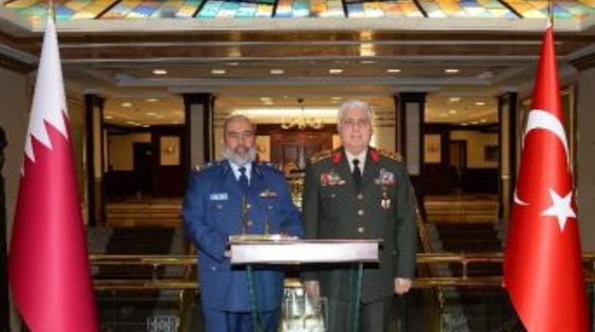 Katar Genelkurmay Başkanı T&uuml;mgeneral Al-ghanım, Orgeneral &Ouml;zel&rsquo;i Ziyaret Etti