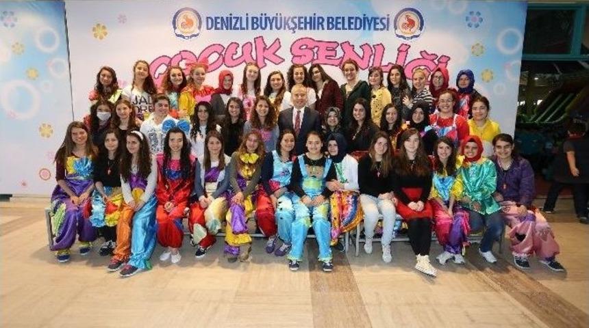 T&uuml;rkiye&rsquo;nin En B&uuml;y&uuml;k &Ccedil;ocuk Şenliği Devam Ediyor