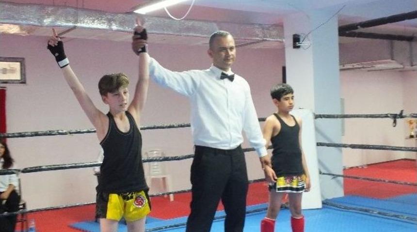 Avşarlı Sporcular Madalyaları Topladı