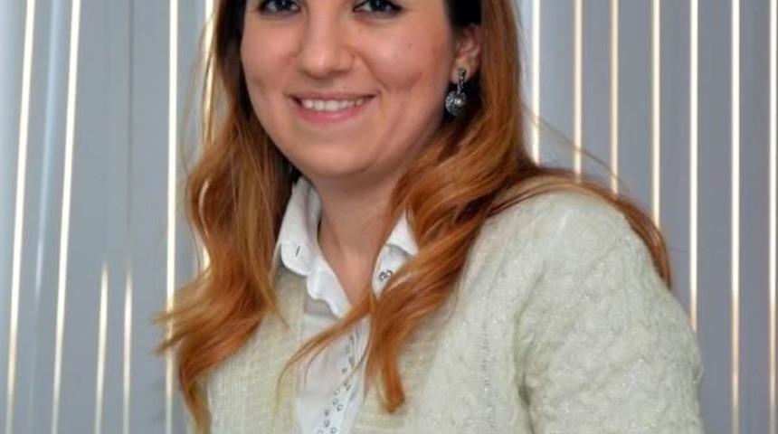 Diyetisyen Deniz: G&uuml;nde 2-3 Ceviz T&uuml;ketmek, Bir&ccedil;ok Derde Şifa