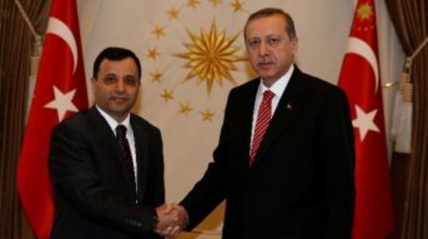 Cumhurbaşkanı Erdoğan, Anayasa Mahkemesi Başkanı Arslan&rsquo;ı Kabul Etti