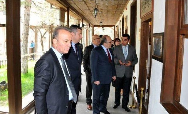 M&uuml;steşar Dursun Afyonkarahisar&rsquo;da İncelemelerde Bulundu 1