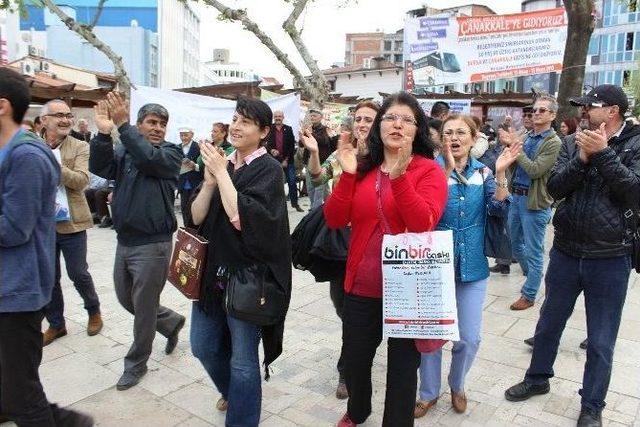 Chp’den ‘milletçe Alkışlıyoruz’ Eylemi