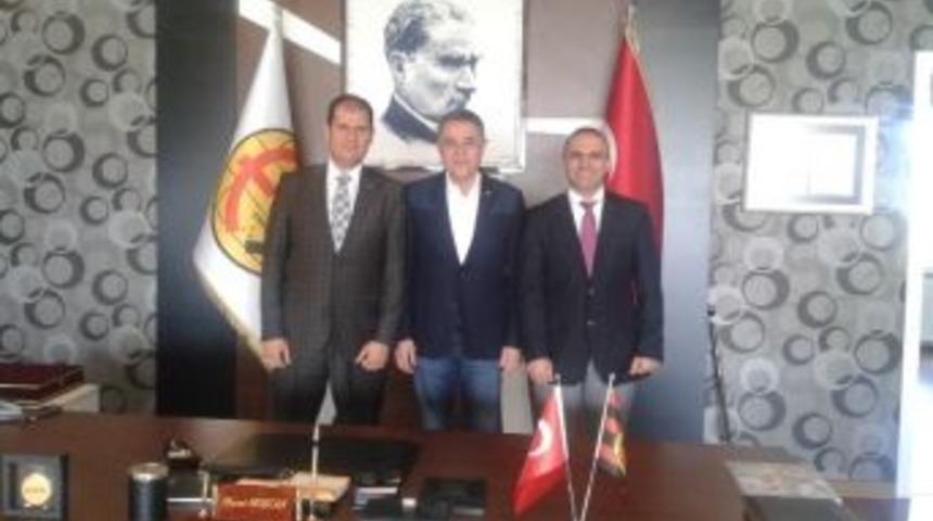 Galibiyet Sonrası Hoşcan&rsquo;a Ziyaret