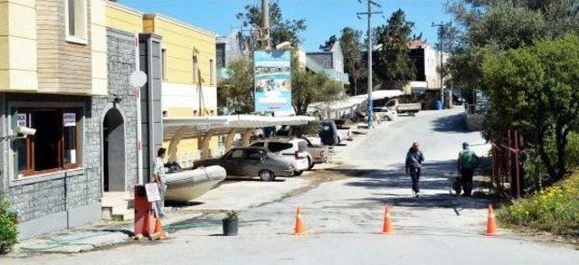 Ahmet Bayer'in Kaçak Villalarının Yıkımına Başlandı