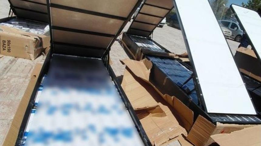 Baza Arasında Ka&ccedil;ak Sigara Polise Takıldı
