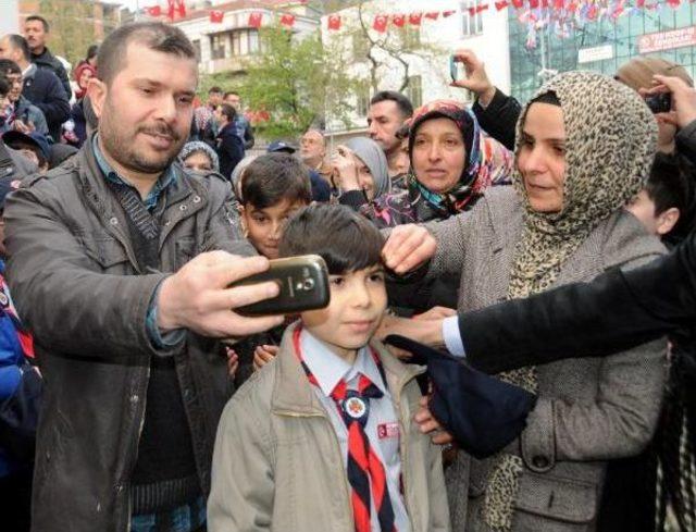 Kına Yakılarak &Ccedil;anakkale ye Uğurlandılar 1