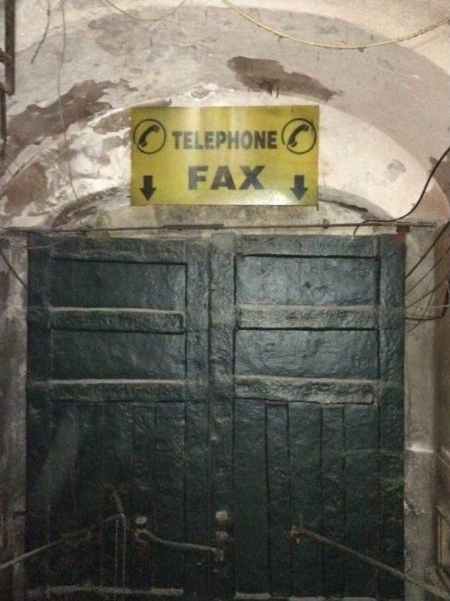 Kapalı &Ccedil;arşı&rsquo;daki Bedesten Esnafının Eylemi S&uuml;r&uuml;yor 1