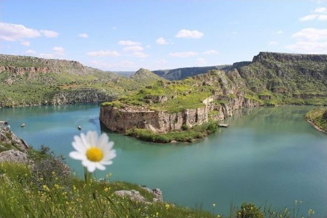 Rumkale&rsquo;de İlkbahar Manzaraları