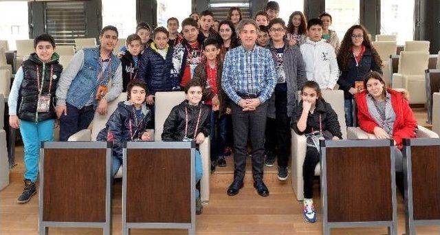 Pasaport Programı Çocuklara Yeni Fikirler Sunuyor