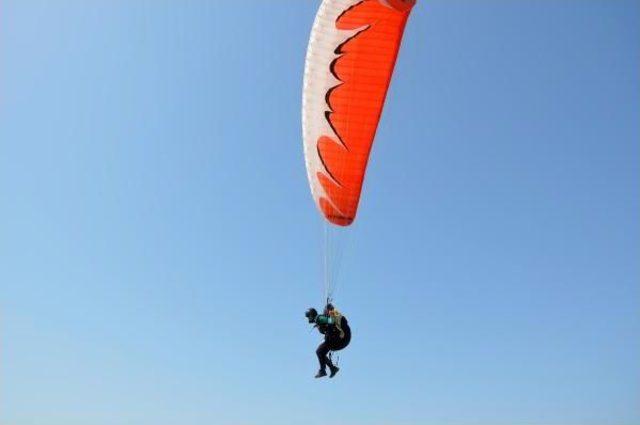 Üniversiteli Havacılardan Botan Vadisi nde Yamaç Paraşütü 3