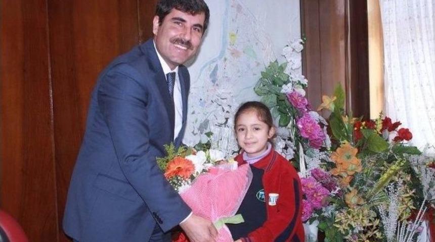 Başkan Asya&rsquo;dan 23 Nisan Mesajı