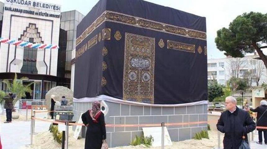 "replica Mecca" In Istanbul Raises Eyebrows