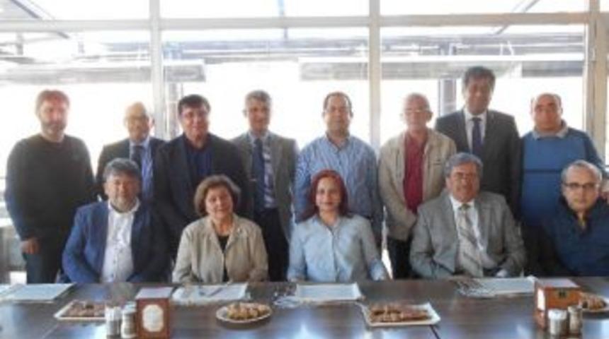 Esab &Uuml;yeleri Akademisyenlerle Bir Araya Geldi