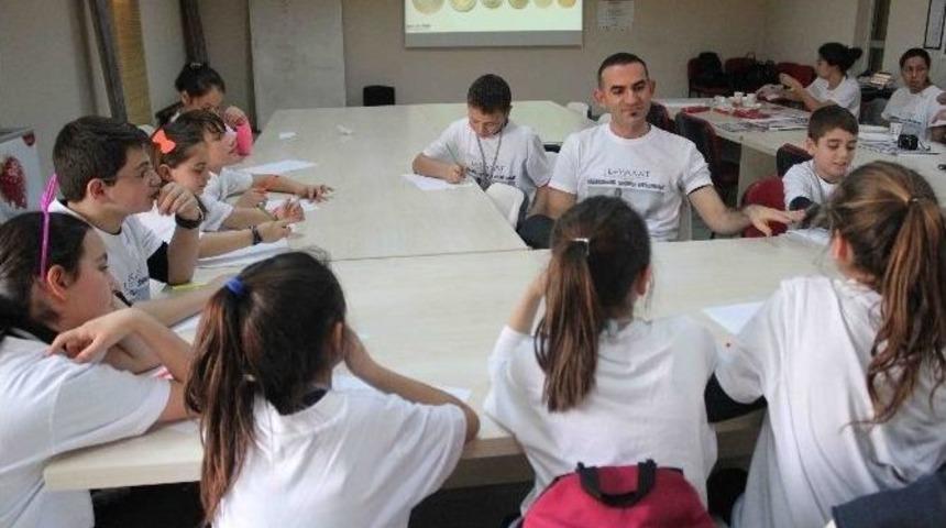 İzmirli &Ccedil;ocuklar Girişimci Olacak