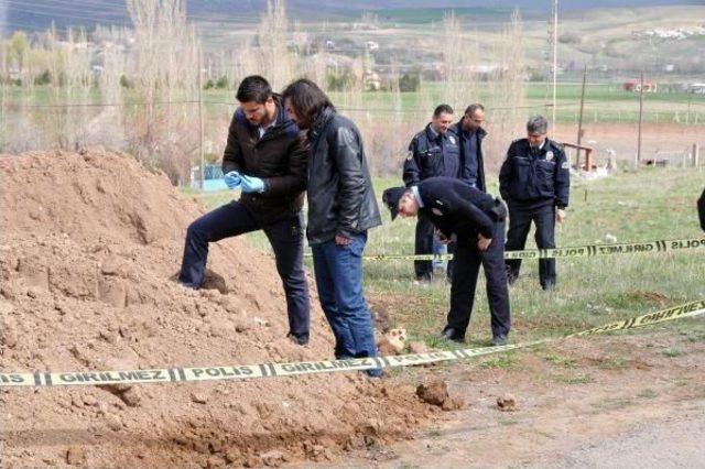 Boş Arsaya Dökülen Hafriyattan Insan Kemikleri Çıktı