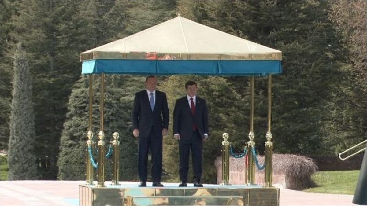 Başbakan Davutoğlu, Avustralya Başbakanı Abbott&rsquo;u Resmi T&ouml;renle Karşıladı