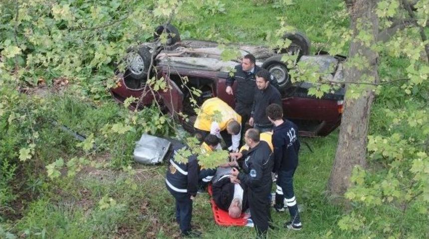 Hızını Alamayan Ara&ccedil; Dereye U&ccedil;tu