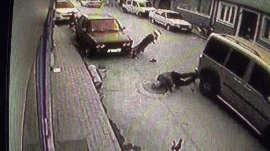 Bisikletle Otomobilin &Ccedil;arpışması Kameralara Yansıdı