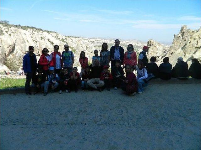 Öğrenci Ve Velilerine Kapadokya Gezisi