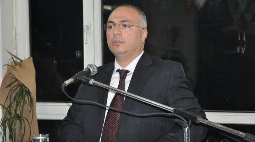 Ak Parti Afyonkarahisar İl Başkanlığı Sandıklı&rsquo;da Aday Tanıtım Toplantısı D&uuml;zenledi