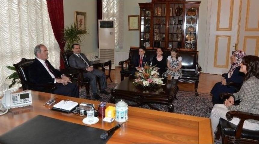 Temsili Başkandan İlk Talimat Kendi Okulu İ&ccedil;in