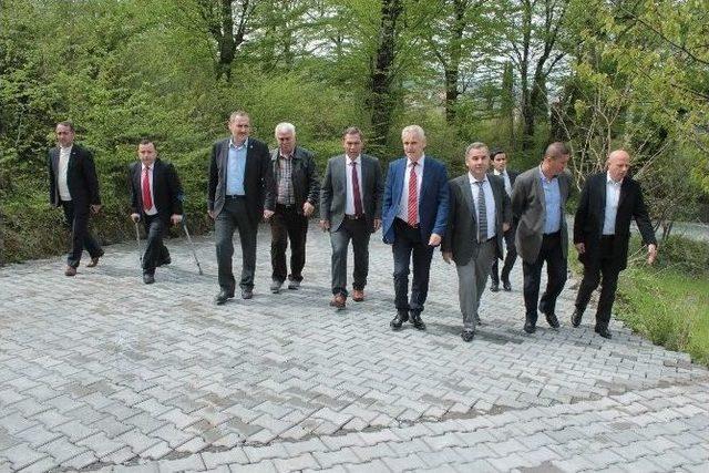 Başkan Uysal Yapımı Tamamlanan Yolu İnceledi