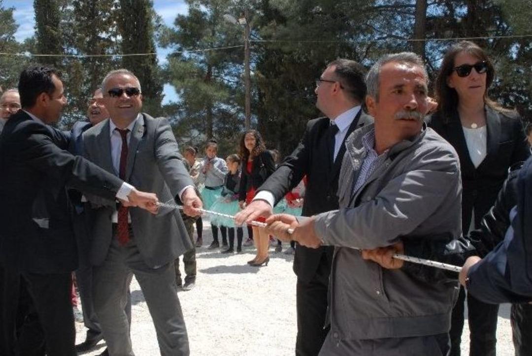 Hem B&uuml;y&uuml;kler Eğlendi Hem De &Ccedil;ocuklar