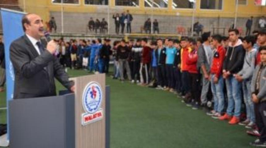 Nıke Halı Saha Liseler Ligi Başladı