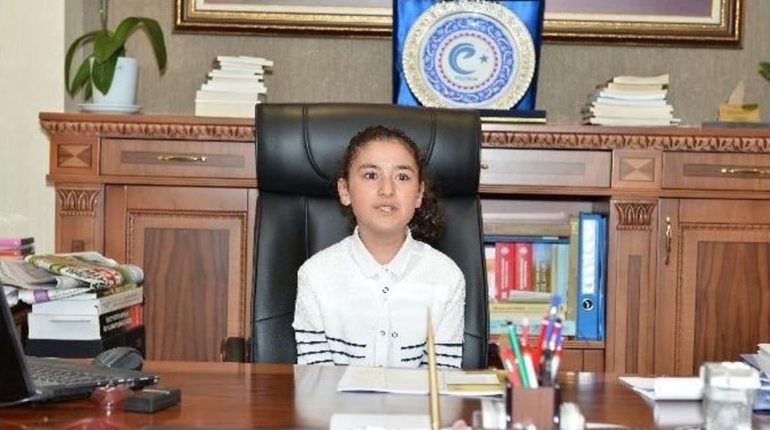 Erzurum&rsquo;da Temsili Bayan Vali