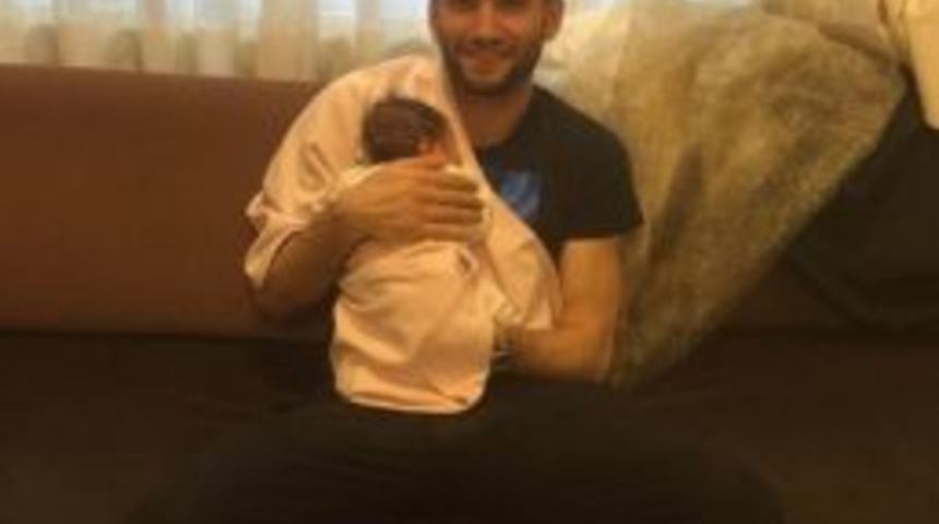 Medicana Sivassporlu Kaleci Ertuğrul Baba Oldu