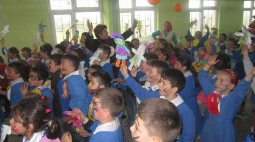 Tegv &Ccedil;aycuma Adak&ouml;y İlkokulunda 23 Nisanı &Ouml;ncesi Etkinlik