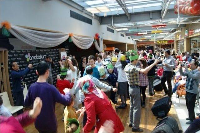 Engelli &Ccedil;ocuklar Eğlenceye Doydu 1