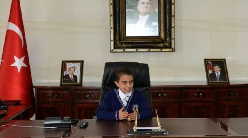 Funda Ateş Vali Oldu