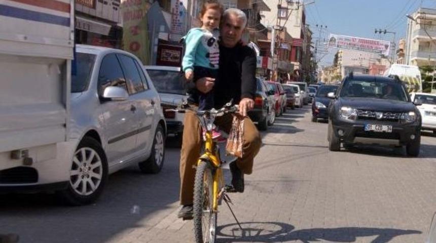 Dede Ile Torunun Tehlikeli Bisiklet Turu