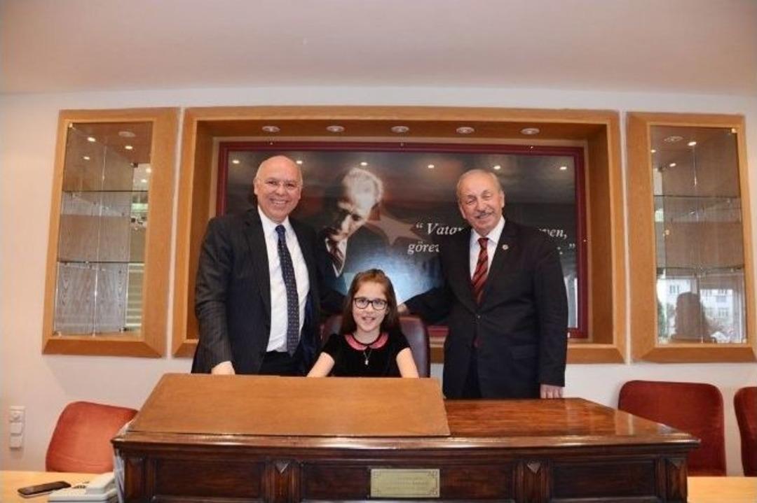 S&uuml;leymanpaşa Belediye Başkanı Eşkinat Koltuğunu Irmak&rsquo;a Devretti