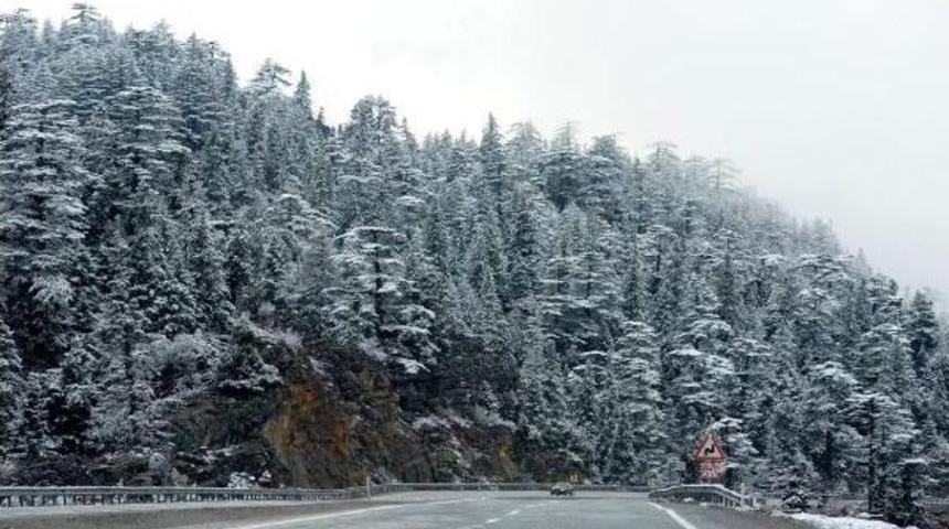Akseki- Seydişehir Yolu Kar Nedeniyle Kapandı
