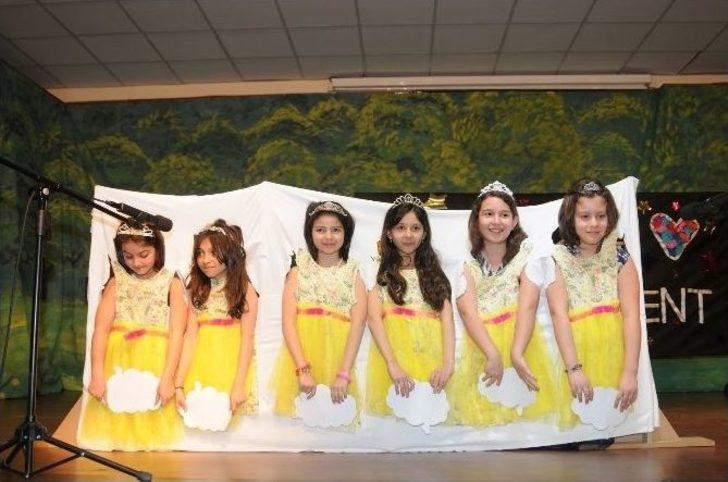 Gkv’de 23 Nisan Halayı G3