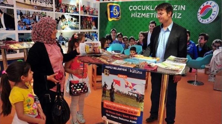 Kepez 23 Nisan Standına Yoğun İlgi