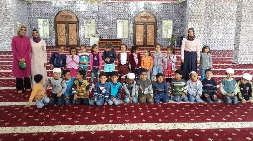 Vilayetler Hizmet Birliği Anaokulu Öğrencileri Camiyi Gezdi